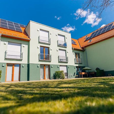 Modern-Living Stadt-Appartement Mitte Билефелд Екстериор снимка