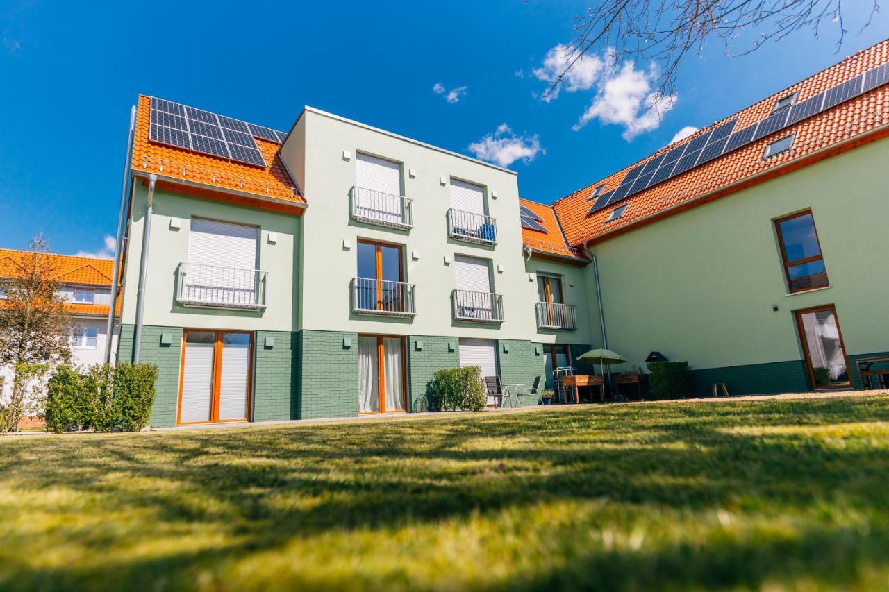 Modern-Living Stadt-Appartement Mitte Билефелд Екстериор снимка
