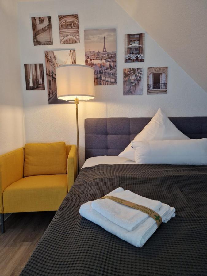 Modern-Living Stadt-Appartement Mitte Билефелд Екстериор снимка