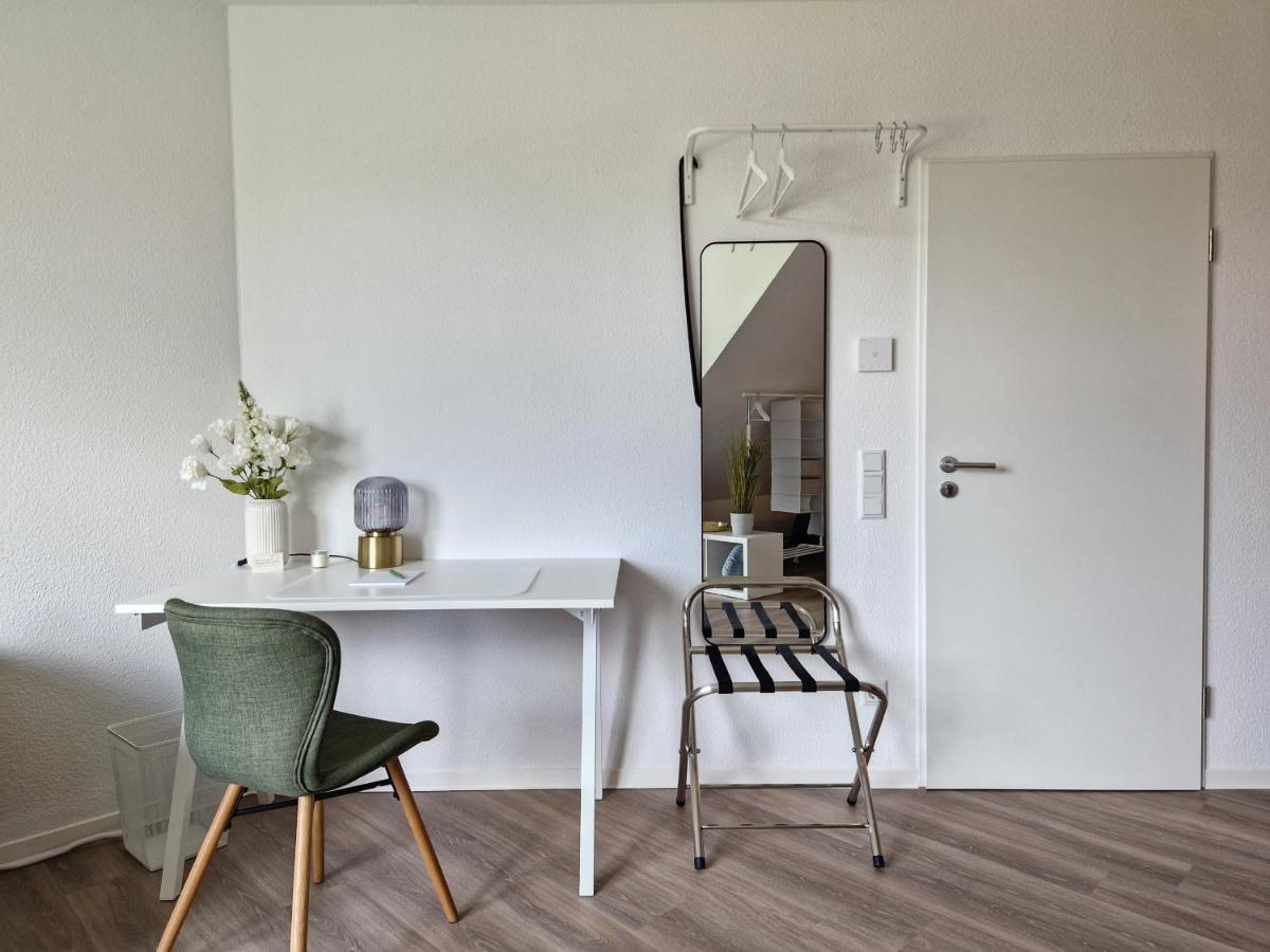 Modern-Living Stadt-Appartement Mitte Билефелд Екстериор снимка